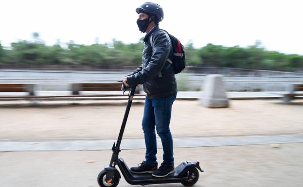 ¿Es obligatorio tener un seguro para el patinete eléctrico?