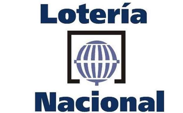 La Lotería Nacional reparte suerte en Puerto de Vega