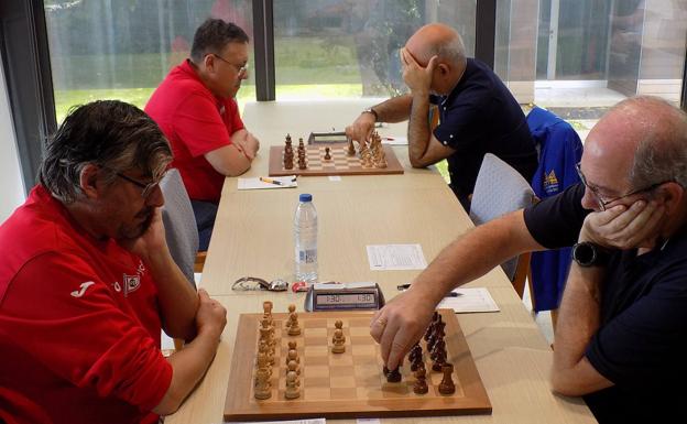 El Ciudad Naranco se mantiene líder en División de Honor