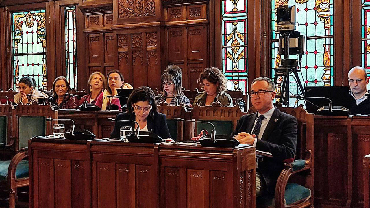 El Principado estudia cómo ampliar las plazas de Medicina