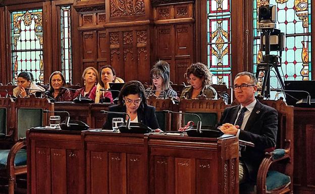 Principado y Universidad estudian cómo ampliar las plazas para formar nuevos médicos