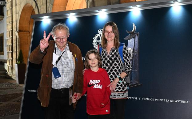 Adam Michnik llega victorioso a Asturias