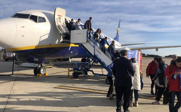 Ryanair aterriza en Asturias tras casi diez años de ausencia