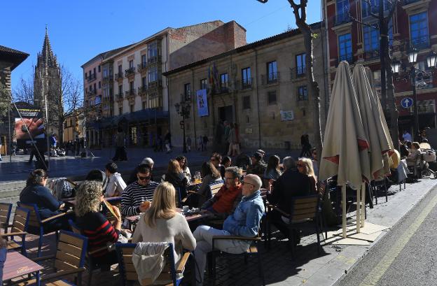 Los clientes reclaman «respeto al peatón» en la nueva ordenanza de terrazas