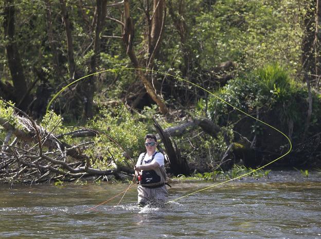 Los pescadores se plantan ante la normativa del salmón para el Nalón-Narcea