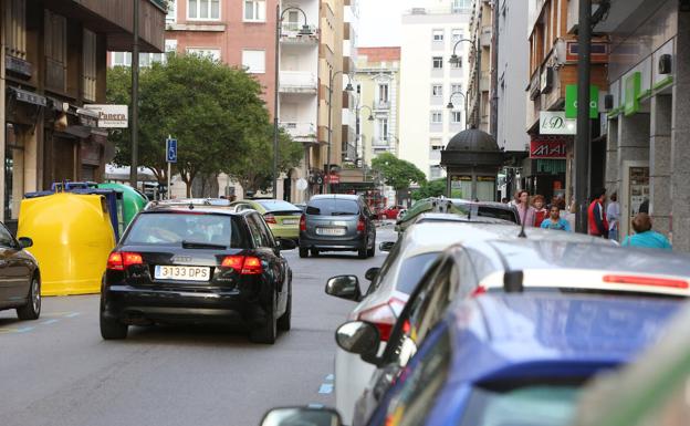 Detenida una leonesa por robar ropa de dos tiendas de Avilés