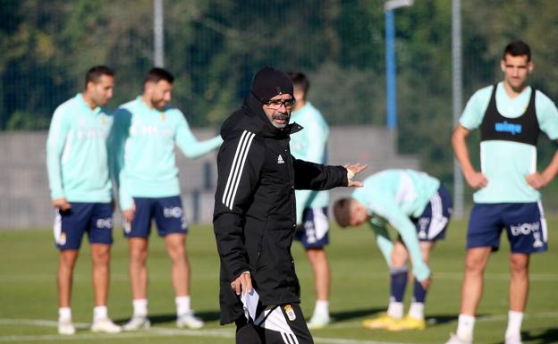 Real Oviedo | Cervera: «Me gusta todo de este equipo menos los resultados»