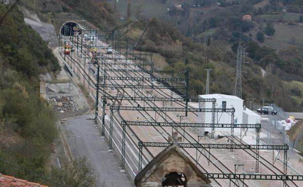 El Gobierno contrata ya el mantenimiento de la variante de Pajares con vistas a su apertura