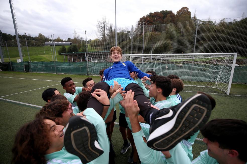 'Romancha', de Járkov a Tensi con el fútbol siempre consigo