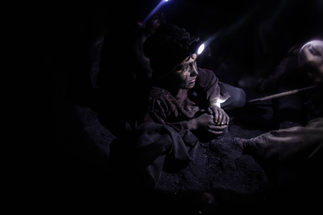 El día a día en las minas de carbón de Chinarak