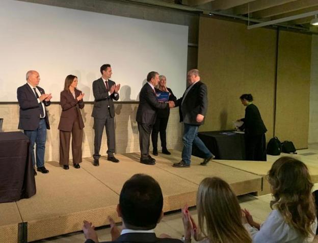 El Ministerio de Salud premia a San Martín por promocionar la educación física