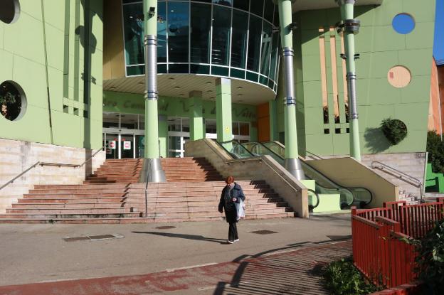 El centro comercial del Valle del Nalón mantiene su planta de ocio
