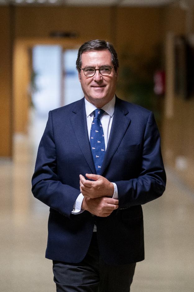 «No admitiremos bajo ningún concepto que la subida de salarios se vincule a la inflación»