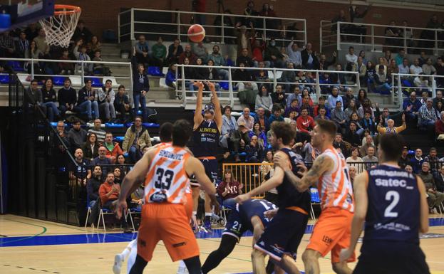 El Alimerka Oviedo renace a lo grande