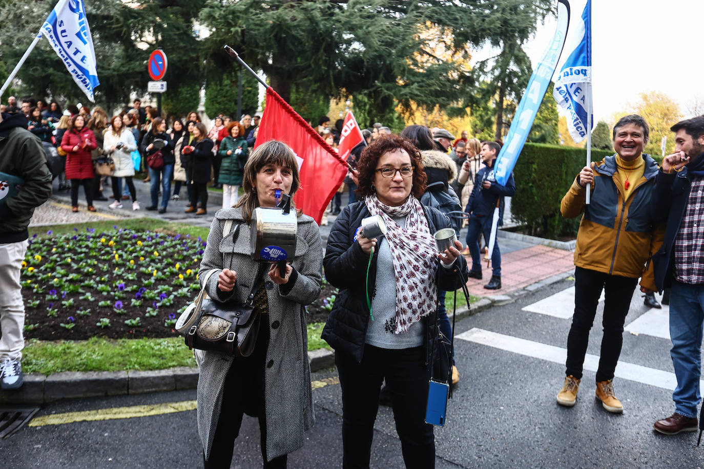 Cacerolada de los profesores asturianos ante el «hartazgo» por la LOMLOE