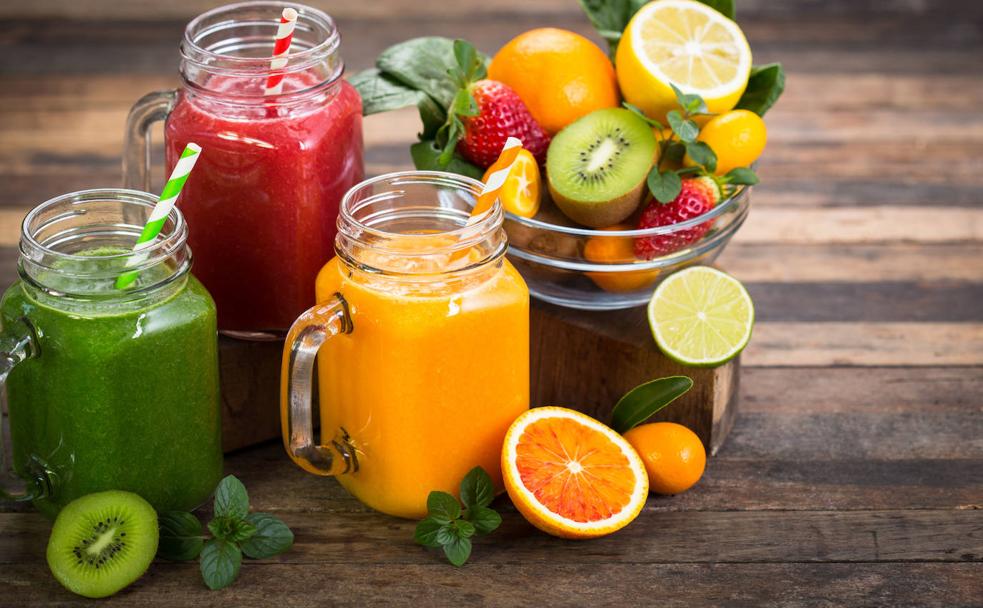 La fruta con más vitamina C que la naranja y que ayuda a dormir