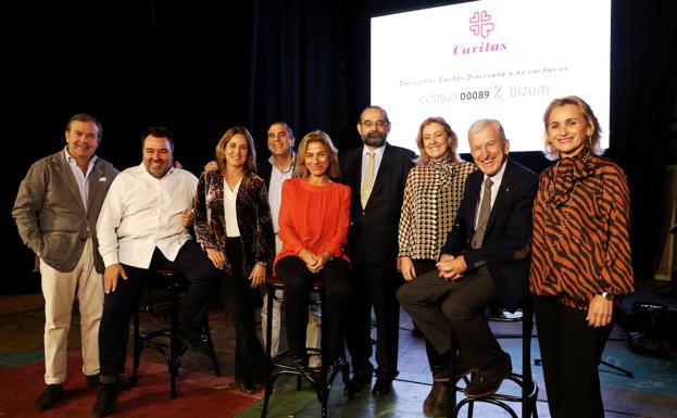 El grupo Siempre Así canta 'Los peces en el río' para la campaña navideña de Cáritas