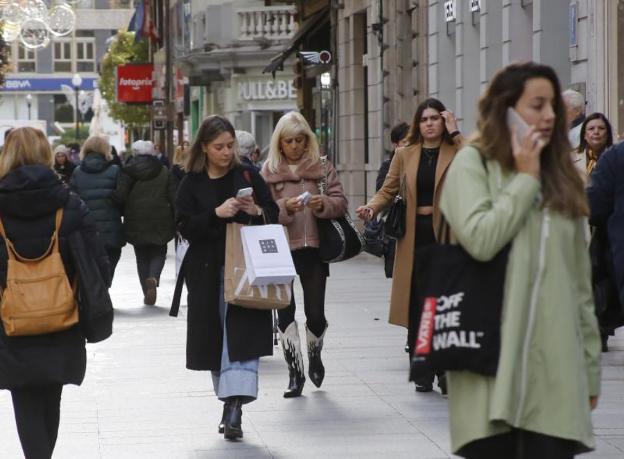 La campaña de Navidad genera en Asturias 1.247 contrataciones menos que hace un año