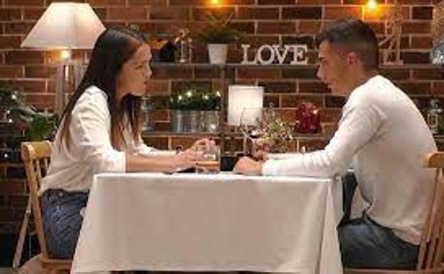 La cita entre un asturiano y una cántabra que ha acabado en debate en 'First Dates'