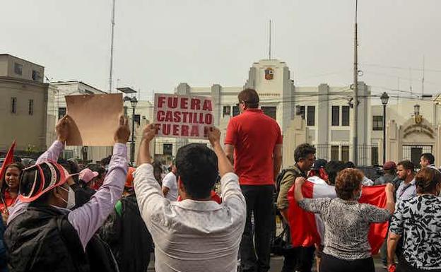 Cómo puede volver Perú a la gobernabilidad democrática