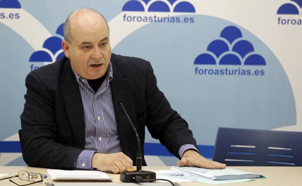 Fallece a los 65 años Juan Vega, viceconsejero de Infraestructuras en el gobierno de Cascos