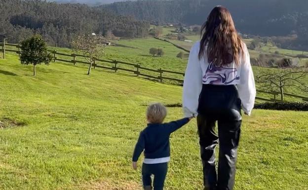 María Pombo zanja la polémica sobre los regalos de su hijo