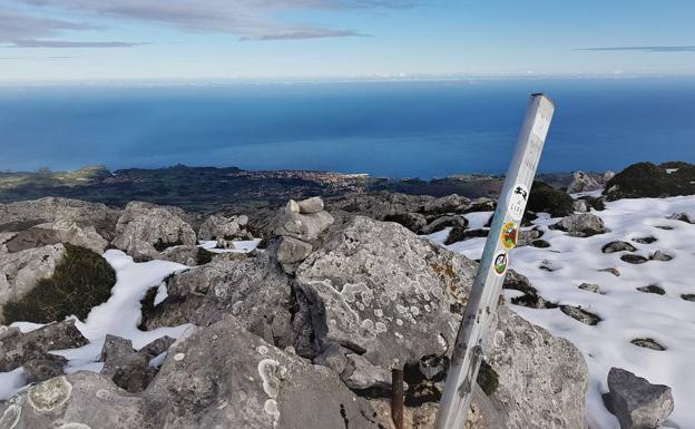 Al pico Turbina: una ruta por la Sierra del Cuera hasta un monte con dos cimas