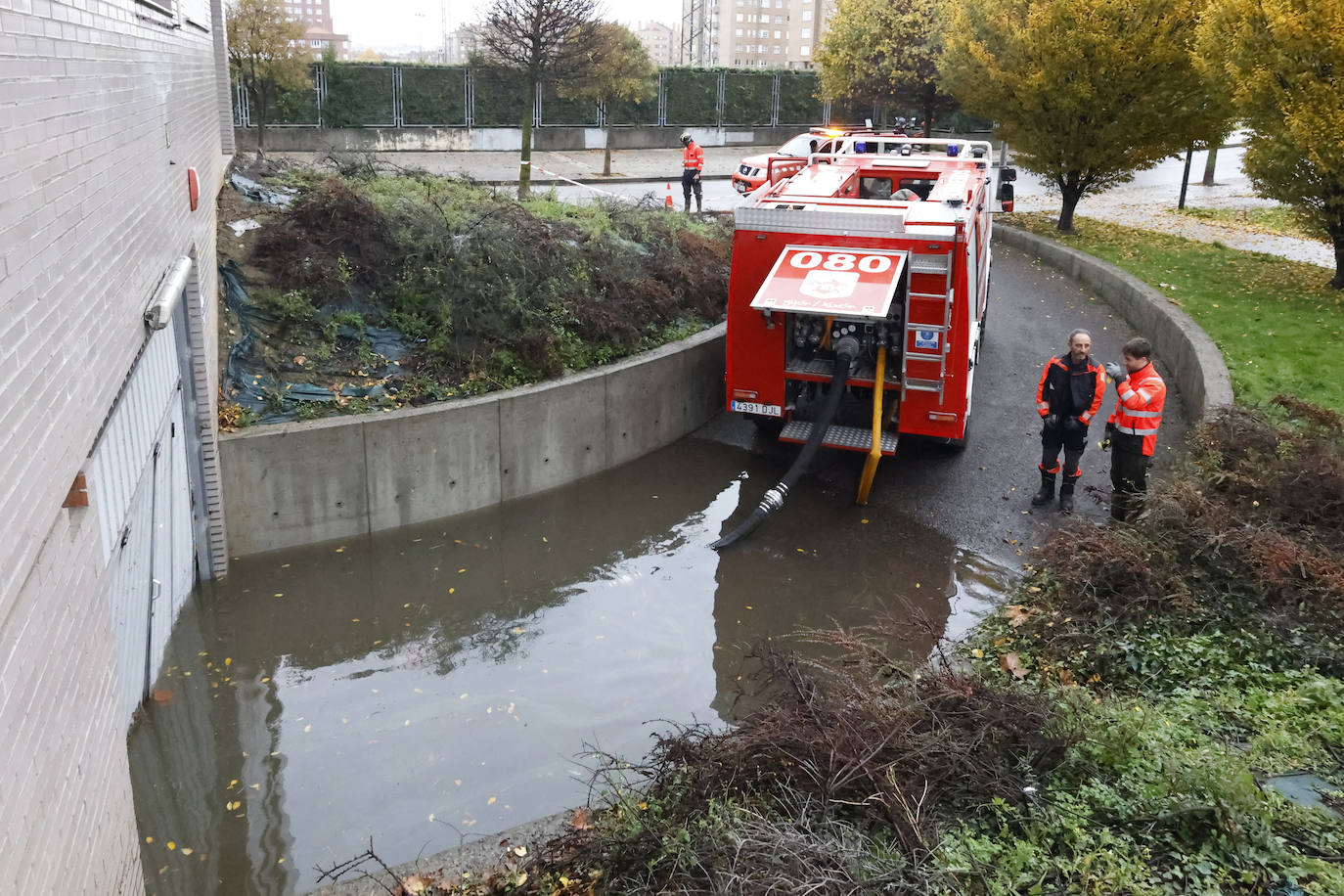 Las fuertes lluvias causan incidentes en Gijón