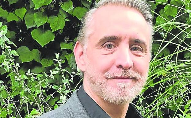 «Cuento historias a través de la ropa»