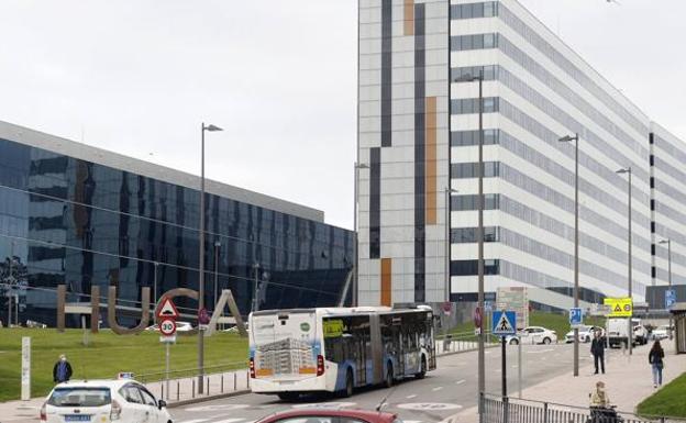 La lista de espera quirúgica baja en Asturias aunque más de 23.000 pacientes continúan pendientes de una operación