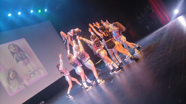 La academia Studio Chassé celebrará mañana su gala navideña en El Llar