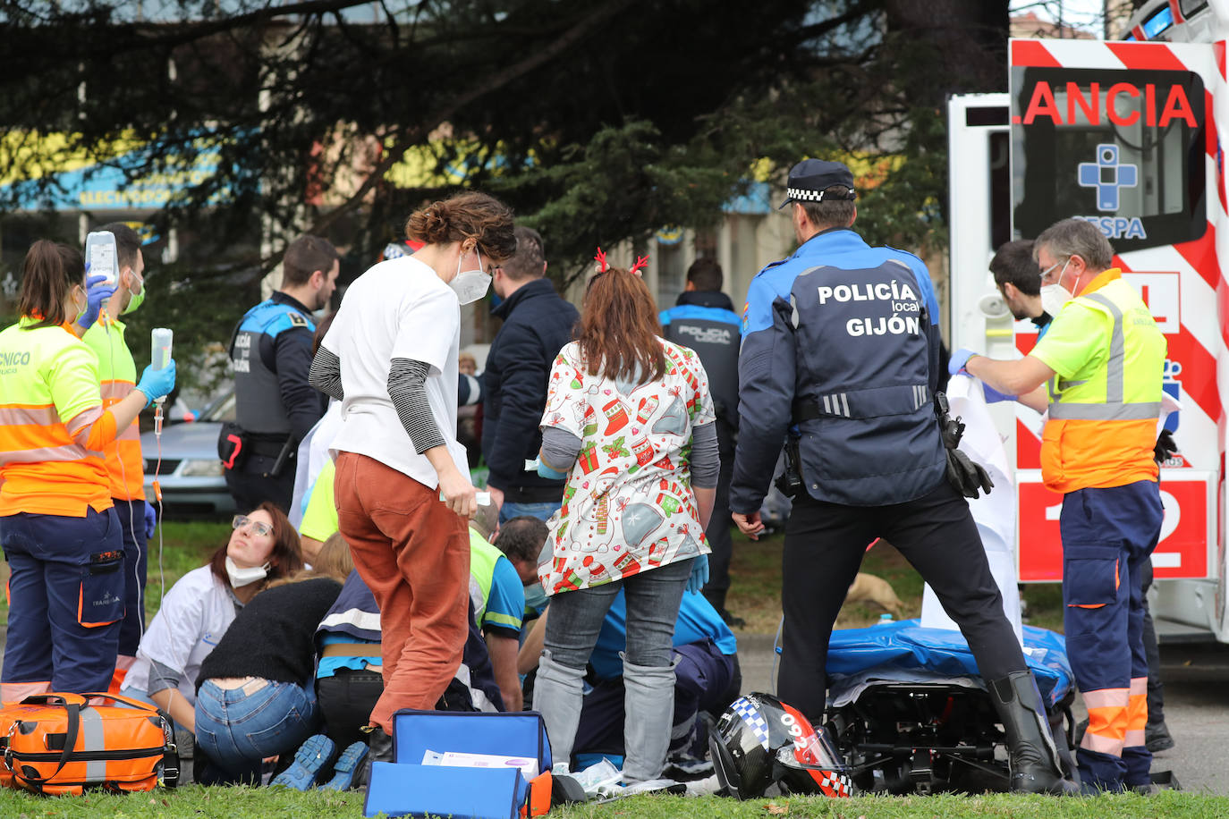 Herido grave un policía local de Gijón en un accidente