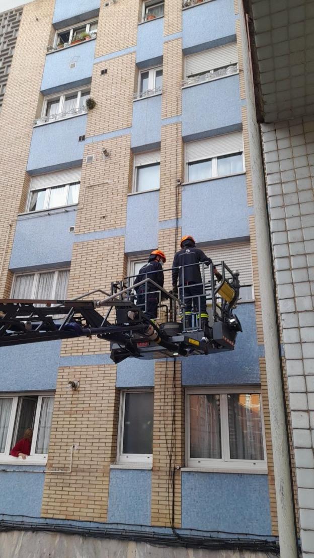 Rescatan a una mujer encerrada dos días