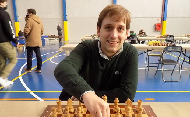 Sergio Guerrero domina el Torneo Cruz Roja