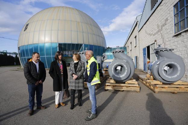 La depuradora de Maqua recibe cinco nuevas bombas y la instalación concluirá en un mes