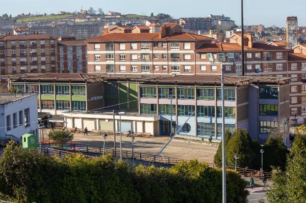 El gobierno adjudica la obra para construir la nueva cubierta en la plaza de Los Maestros