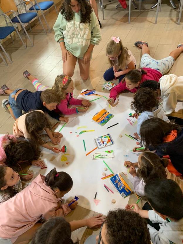 Yincana navideña en Cabranes