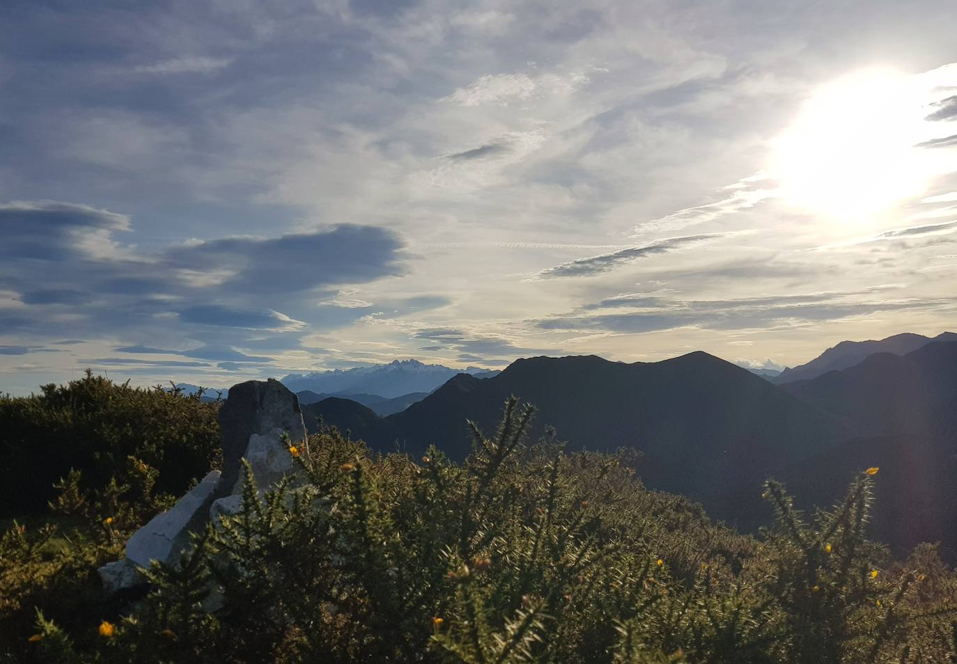 Al Cerru´l Tombu: un recorrido de agua, valle, bosques y buenas vistas