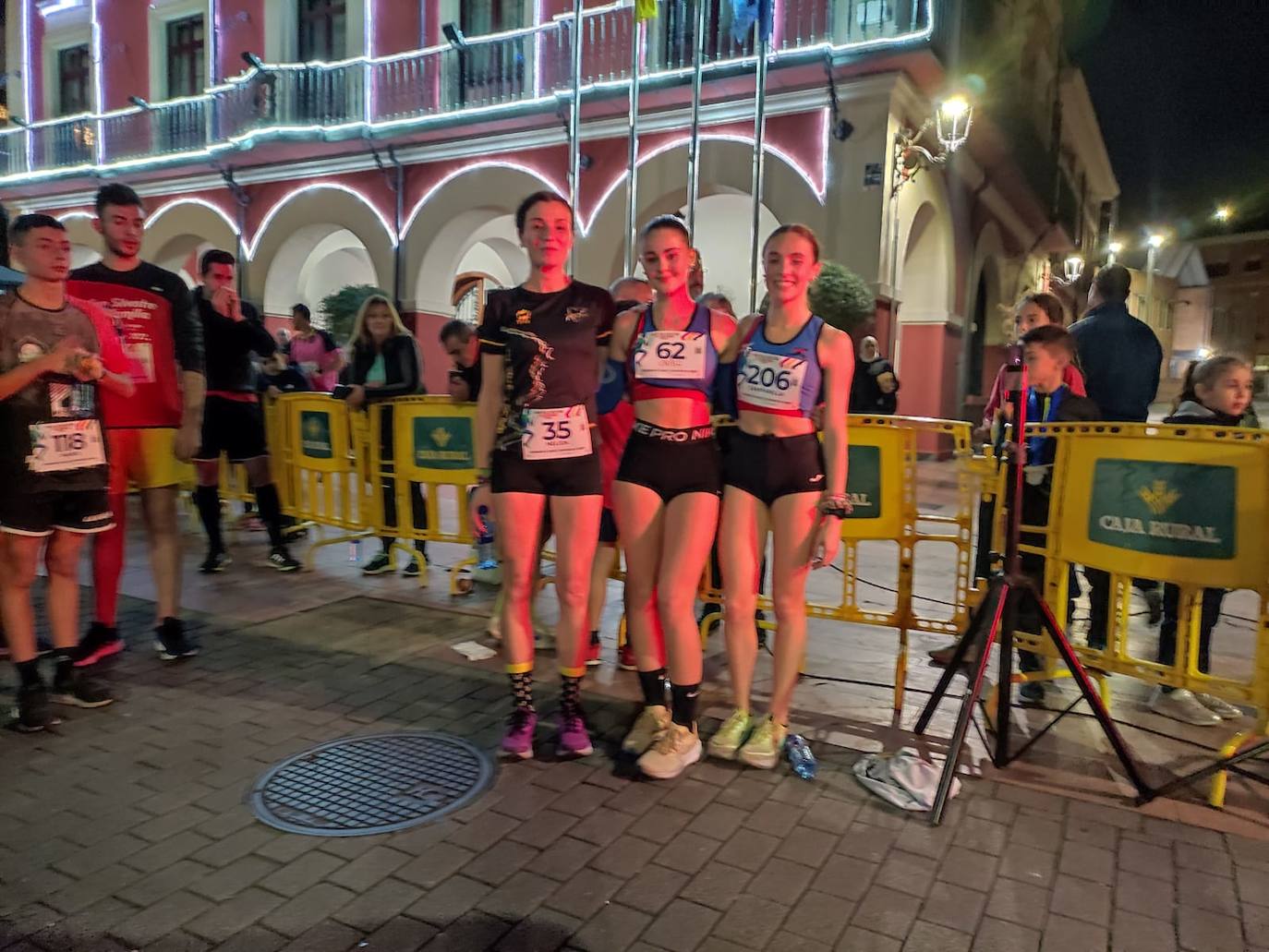 Langreo y San Martín del Rey Aurelio cierran las san silvestres en el Nalón