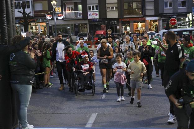 Llanera corre en favor de la ELA