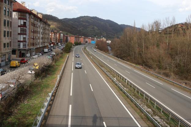 La alcaldesa de Lena pide también pantallas contra el ruido en la A-66 a su paso por Pola