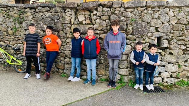 Los niños mantienen la tradición del aguinaldo