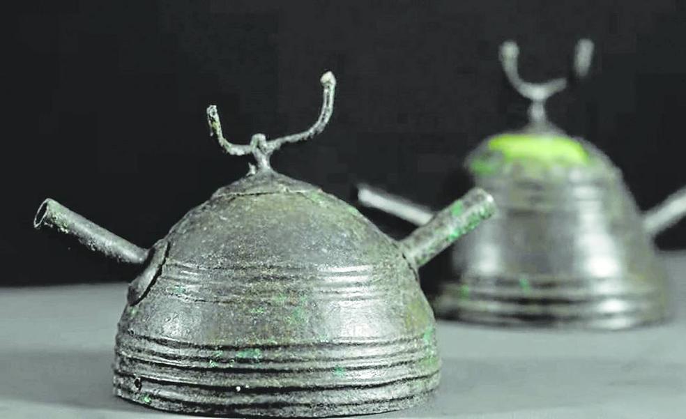 Los cascos de la Edad del Hierro encontrados en Ribadesella son de origen mediterráneo