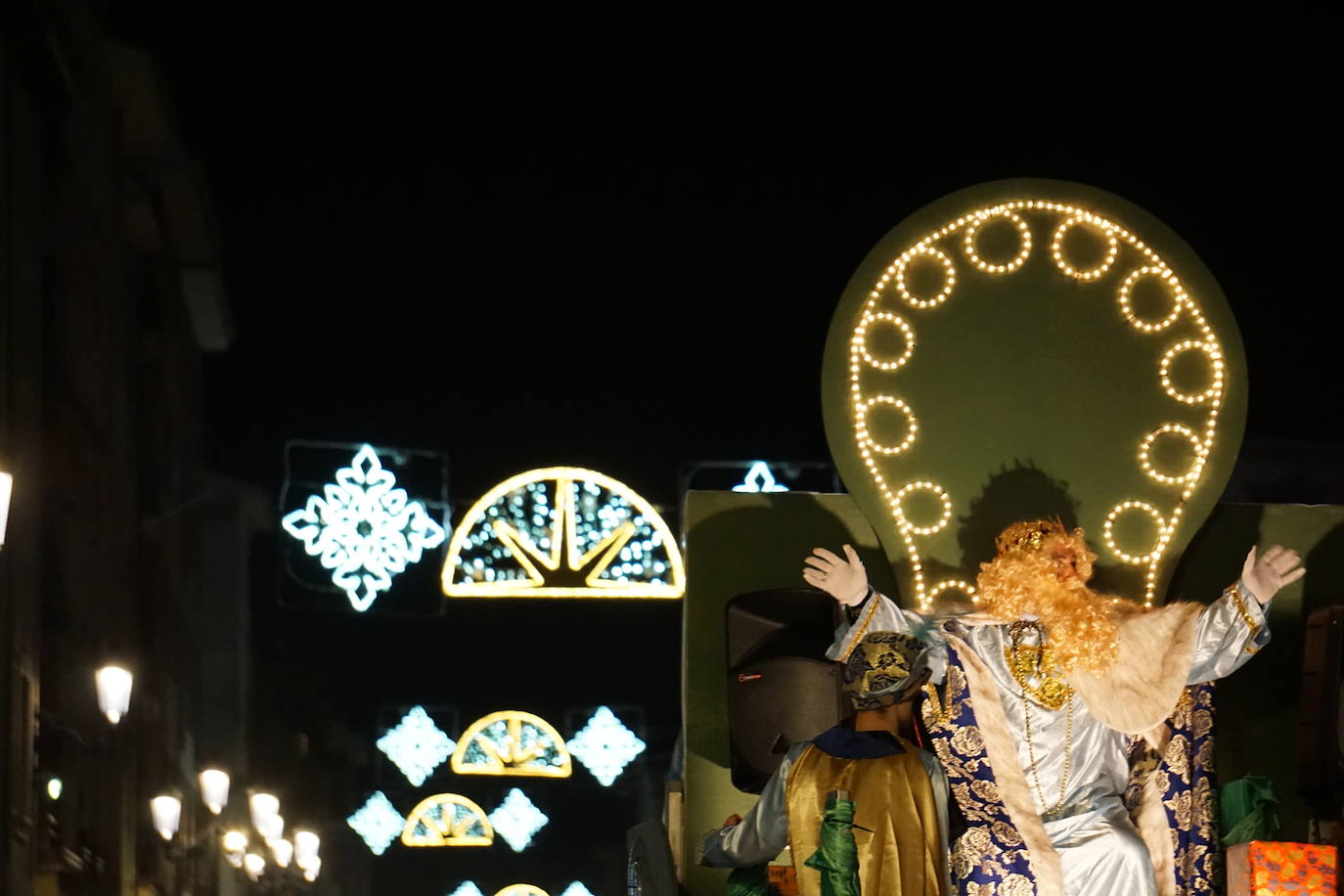 La ilusión de los Reyes Magos llega al oriente asturiano