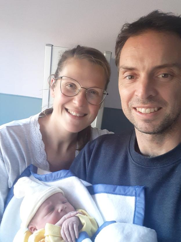 Nacho abre tres días después la cuenta de bebés en el oriente