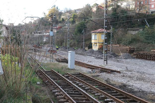 Transportes proyecta cerrar el tramo ferroviario de Lena a Oviedo en fin de semana cuatro años por las obras