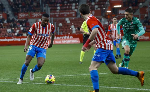 El Sporting suma con lo justo