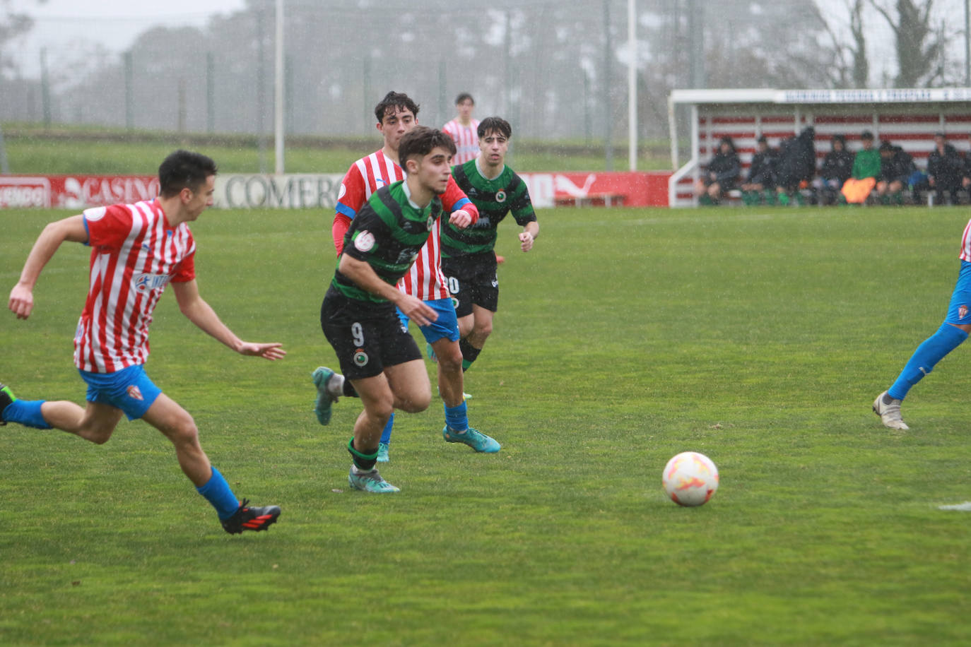 Las mejores imágenes del Sporting - Racing en la Copa del Rey de juveniles
