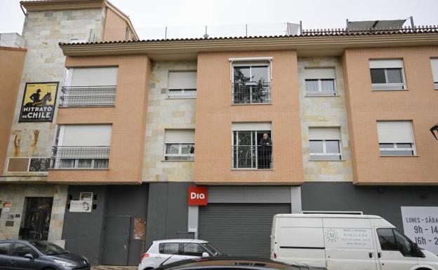 Mata a su exmujer en Tenerife y hiere a uno de sus hijos menores por defenderla