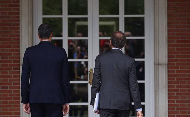 Sánchez y Feijóo se lanzan al 28-M con diagnósticos de la economía antagónicos